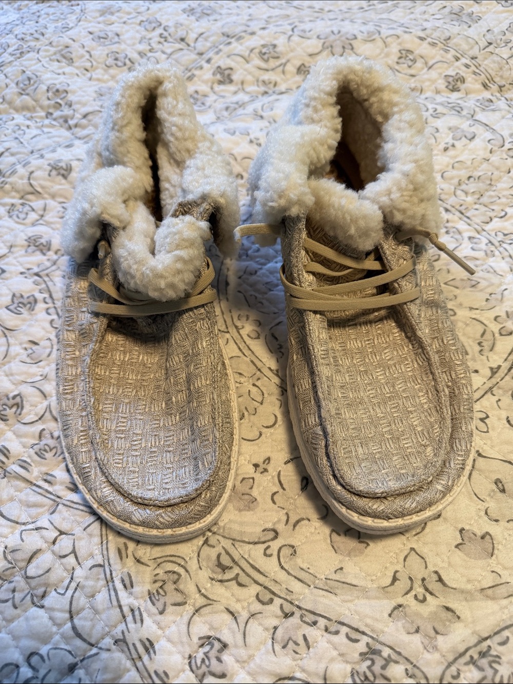 Cozy Women's Beige Sherpa-Lined Slip-On Boots